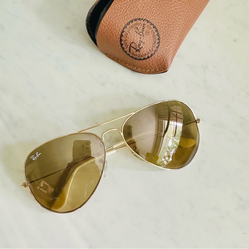 Ray-Ban Gold Aviator Sunglasses with Brown Case